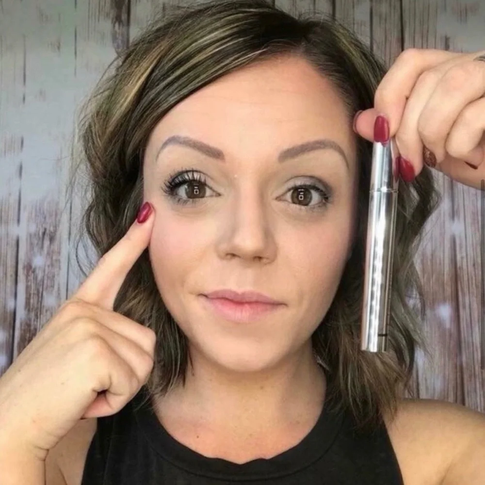 NuColour LightShine Curl & Lash Mascara Black